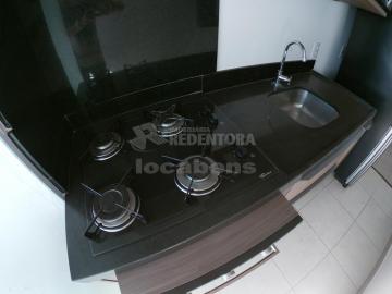 Alugar Apartamento / Padr&atilde;o em S&atilde;o Jos&eacute; do Rio Preto R$ 2.500,00 - Foto 8