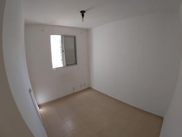 Alugar Apartamento / Padr&atilde;o em S&atilde;o Jos&eacute; do Rio Preto R$ 700,00 - Foto 23