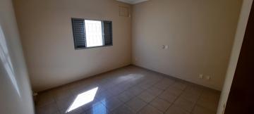 Alugar Casa / Padr&atilde;o em S&atilde;o Jos&eacute; do Rio Preto R$ 2.500,00 - Foto 17