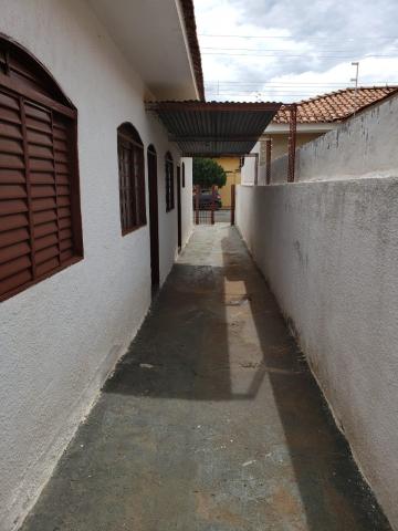 Alugar Casa / Padr&atilde;o em S&atilde;o Jos&eacute; do Rio Preto R$ 950,00 - Foto 9