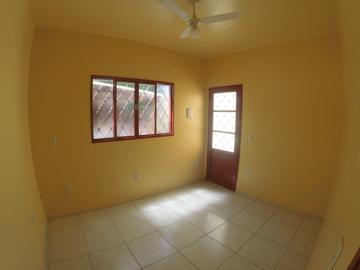 Alugar Casa / Padr&atilde;o em S&atilde;o Jos&eacute; do Rio Preto R$ 780,00 - Foto 4