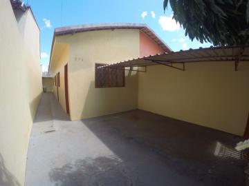 Alugar Casa / Padr&atilde;o em S&atilde;o Jos&eacute; do Rio Preto R$ 780,00 - Foto 3