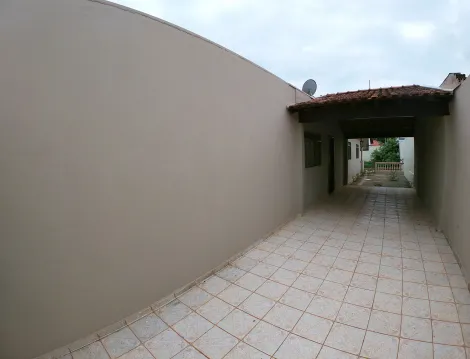 Alugar Casa / Padr&atilde;o em Mirassol R$ 2.200,00 - Foto 5