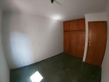 Alugar Apartamento / Padr&atilde;o em S&atilde;o Jos&eacute; do Rio Preto R$ 950,00 - Foto 10