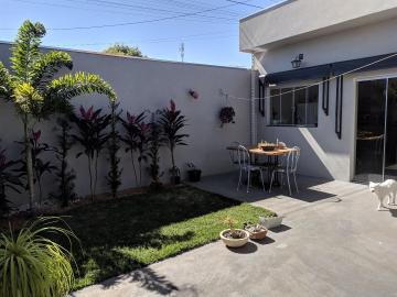 Alugar Casa / Padr&atilde;o em Bady Bassitt. apenas R$ 680.000,00