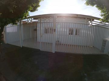 Alugar Casa / Padr&atilde;o em S&atilde;o Jos&eacute; do Rio Preto. apenas R$ 2.000,00