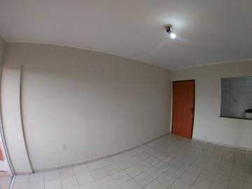 Alugar Apartamento / Padr&atilde;o em S&atilde;o Jos&eacute; do Rio Preto R$ 1.100,00 - Foto 3