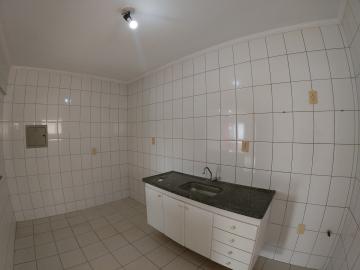 Alugar Apartamento / Padr&atilde;o em S&atilde;o Jos&eacute; do Rio Preto R$ 1.100,00 - Foto 12