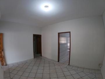 Alugar Casa / Padr&atilde;o em S&atilde;o Jos&eacute; do Rio Preto R$ 1.300,00 - Foto 4
