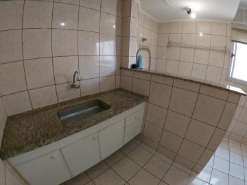 Alugar Apartamento / Padr&atilde;o em S&atilde;o Jos&eacute; do Rio Preto R$ 950,00 - Foto 8