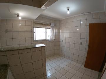 Alugar Apartamento / Padr&atilde;o em S&atilde;o Jos&eacute; do Rio Preto R$ 950,00 - Foto 9