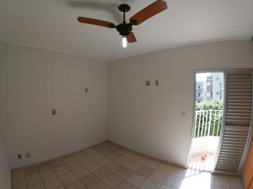 Alugar Apartamento / Padr&atilde;o em S&atilde;o Jos&eacute; do Rio Preto R$ 950,00 - Foto 10