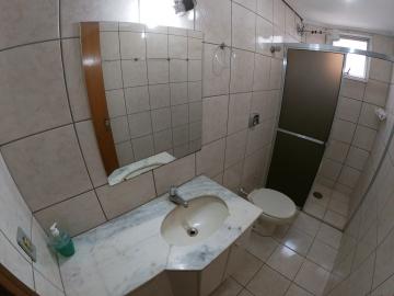 Alugar Apartamento / Padr&atilde;o em S&atilde;o Jos&eacute; do Rio Preto R$ 950,00 - Foto 16