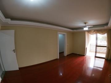 Alugar Apartamento / Padr&atilde;o em S&atilde;o Jos&eacute; do Rio Preto. apenas R$ 900,00