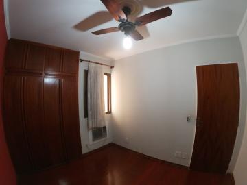 Alugar Apartamento / Padr&atilde;o em S&atilde;o Jos&eacute; do Rio Preto R$ 900,00 - Foto 8