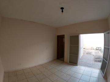 Alugar Casa / Padr&atilde;o em S&atilde;o Jos&eacute; do Rio Preto R$ 1.800,00 - Foto 17