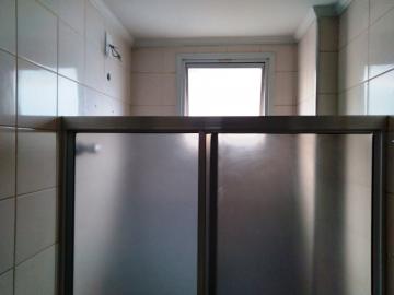 Alugar Apartamento / Padr&atilde;o em S&atilde;o Jos&eacute; do Rio Preto R$ 900,00 - Foto 10