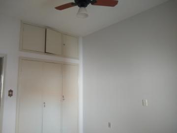 Alugar Casa / Padr&atilde;o em S&atilde;o Jos&eacute; do Rio Preto R$ 2.600,00 - Foto 9