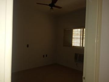 Alugar Casa / Padr&atilde;o em S&atilde;o Jos&eacute; do Rio Preto R$ 2.600,00 - Foto 10