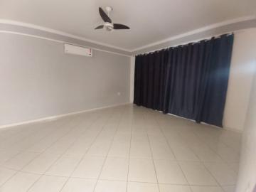 Alugar Casa / Padr&atilde;o em S&atilde;o Jos&eacute; do Rio Preto R$ 3.200,00 - Foto 2