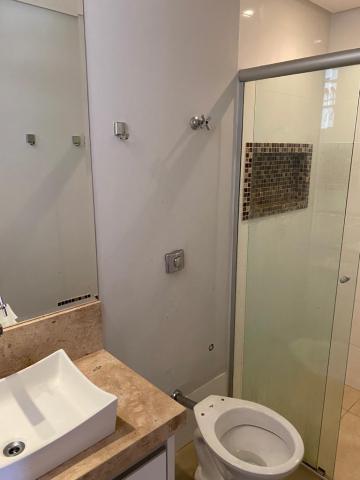 Alugar Apartamento / Padr&atilde;o em S&atilde;o Jos&eacute; do Rio Preto R$ 1.550,00 - Foto 17