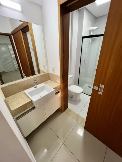 Alugar Apartamento / Padr&atilde;o em S&atilde;o Jos&eacute; do Rio Preto R$ 2.000,00 - Foto 14