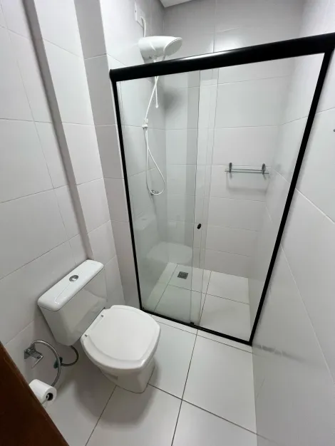 Alugar Apartamento / Padr&atilde;o em S&atilde;o Jos&eacute; do Rio Preto R$ 2.000,00 - Foto 13