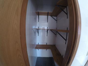 Alugar Apartamento / Padr&atilde;o em S&atilde;o Jos&eacute; do Rio Preto R$ 2.000,00 - Foto 11