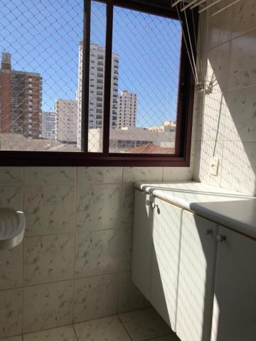 Alugar Apartamento / Padr&atilde;o em S&atilde;o Jos&eacute; do Rio Preto R$ 900,00 - Foto 2
