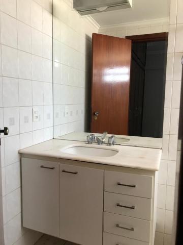 Alugar Apartamento / Padr&atilde;o em S&atilde;o Jos&eacute; do Rio Preto R$ 900,00 - Foto 3