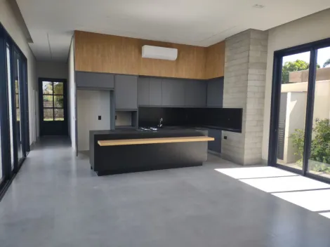 Casa / Condom&iacute;nio em Bady Bassitt 