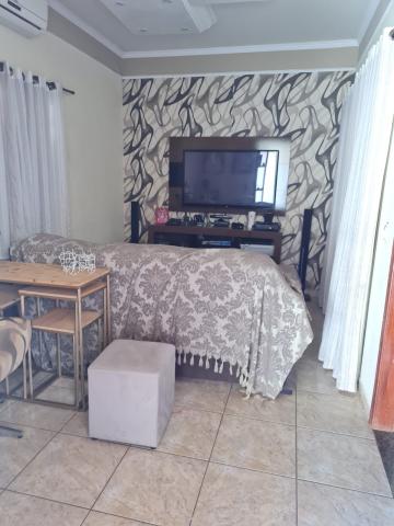 Alugar Casa / Padr&atilde;o em S&atilde;o Jos&eacute; do Rio Preto R$ 1.800,00 - Foto 4