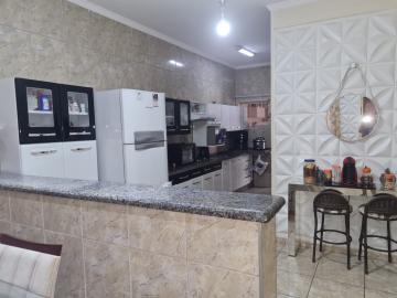 Alugar Casa / Padr&atilde;o em S&atilde;o Jos&eacute; do Rio Preto R$ 1.800,00 - Foto 14