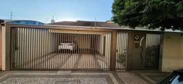 Alugar Comercial / Casa Comercial em S&atilde;o Jos&eacute; do Rio Preto. apenas R$ 8.000,00