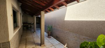 Alugar Comercial / Casa Comercial em S&atilde;o Jos&eacute; do Rio Preto R$ 1.800,00 - Foto 6
