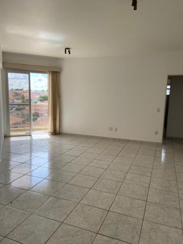 Alugar Apartamento / Padr&atilde;o em S&atilde;o Jos&eacute; do Rio Preto R$ 1.700,00 - Foto 6