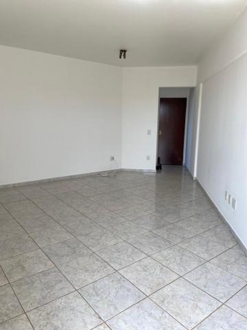Alugar Apartamento / Padr&atilde;o em S&atilde;o Jos&eacute; do Rio Preto R$ 1.700,00 - Foto 7