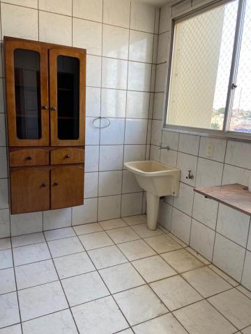 Alugar Apartamento / Padr&atilde;o em S&atilde;o Jos&eacute; do Rio Preto R$ 1.700,00 - Foto 18