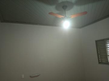 Alugar Casa / Padr&atilde;o em S&atilde;o Jos&eacute; do Rio Preto R$ 1.300,00 - Foto 3