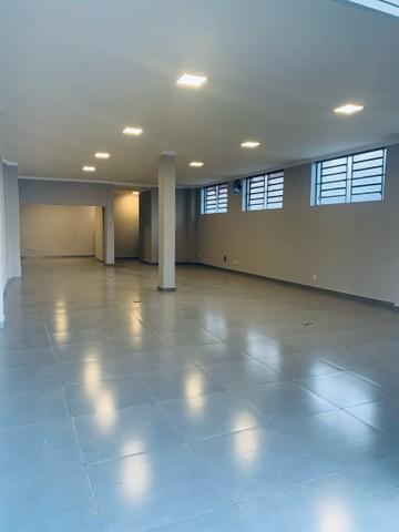 Alugar Comercial / Sal&atilde;o em S&atilde;o Jos&eacute; do Rio Preto. apenas R$ 2.500,00