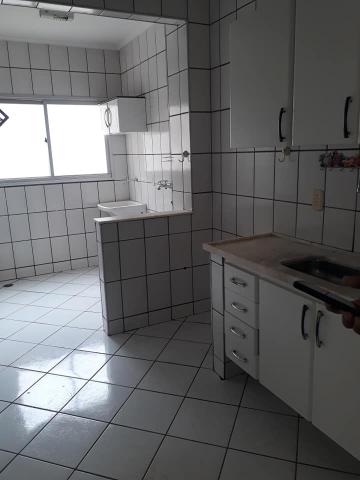 Alugar Apartamento / Padr&atilde;o em S&atilde;o Jos&eacute; do Rio Preto R$ 1.500,00 - Foto 2
