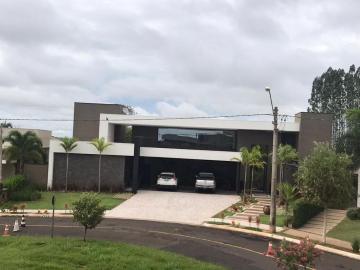 Casa / Condom&iacute;nio em Mirassol 