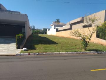 Alugar Terreno / Condom&iacute;nio em S&atilde;o Jos&eacute; do Rio Preto. apenas R$ 450.000,00