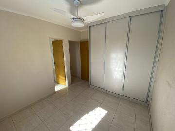 Alugar Apartamento / Padr&atilde;o em S&atilde;o Jos&eacute; do Rio Preto R$ 1.000,00 - Foto 4