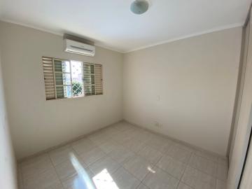 Alugar Apartamento / Padr&atilde;o em S&atilde;o Jos&eacute; do Rio Preto R$ 1.000,00 - Foto 6