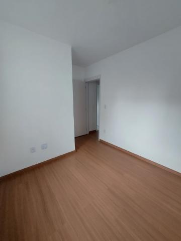 Alugar Apartamento / Padr&atilde;o em S&atilde;o Jos&eacute; do Rio Preto R$ 1.000,00 - Foto 12