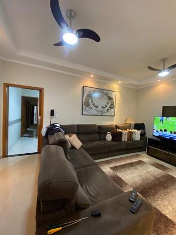 Casa / Padr&atilde;o em Mirassol 