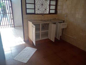 Alugar Casa / Padr&atilde;o em S&atilde;o Jos&eacute; do Rio Preto R$ 800,00 - Foto 2