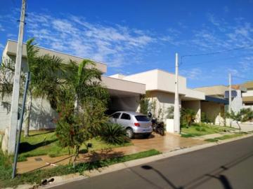 Alugar Casa / Condom&iacute;nio em S&atilde;o Jos&eacute; do Rio Preto. apenas R$ 590.000,00