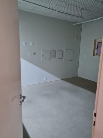 Alugar Comercial / Casa Comercial em S&atilde;o Jos&eacute; do Rio Preto R$ 5.500,00 - Foto 16